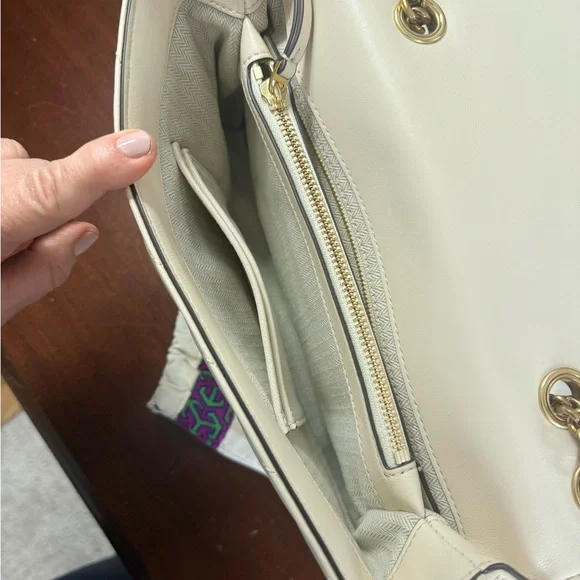 Tory Burch Kira Cream Shoulder Bag Large Size - Picture 3 of 4